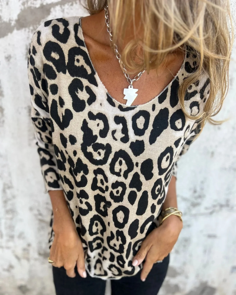 HANNAH – CHIC LEOPARD PRINT TOP