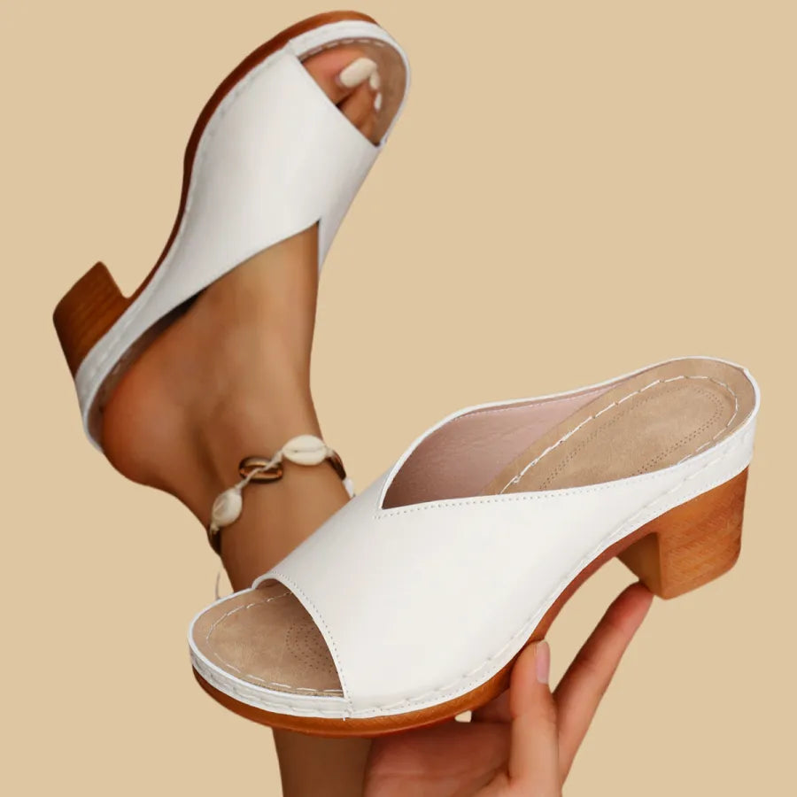 PIPER – CLASSIC OPEN-TOE BLOCK HEEL SANDALS