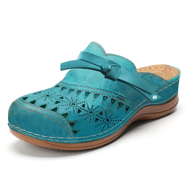 EMBER – EVERYDAY COMFORT SLIP-ON CLOGS